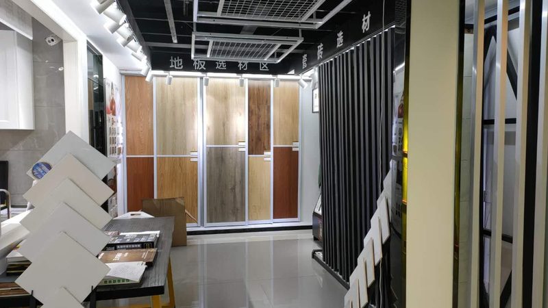 商场工装材料选材关键：安全环保与耐用并重